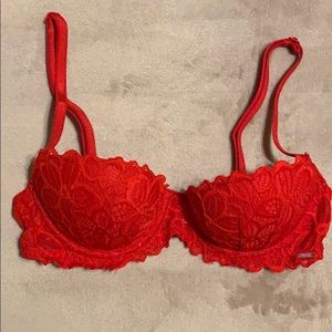 Victoria’s Secret PINK Red Push-up Bra